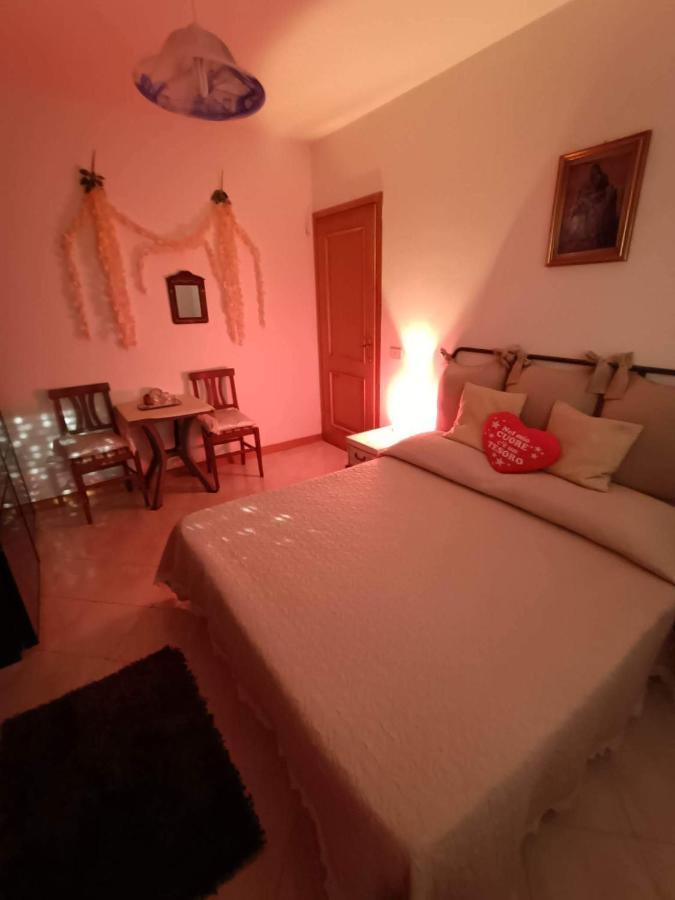 Bellissima Stanza Con Parcheggio Gratuito Apartment Cinquale Exterior foto